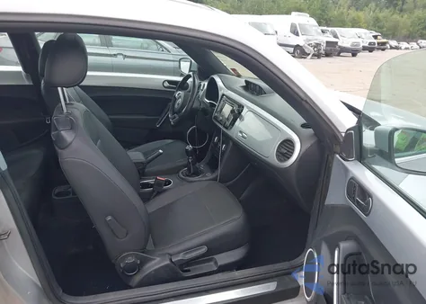 2013 Volkswagen Beetle 2.0L Tdi z USA, uszkodzony, nr VIN 3VWRL7AT8DM637086